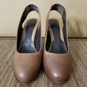 Max & Co. Brown Heels in size 40